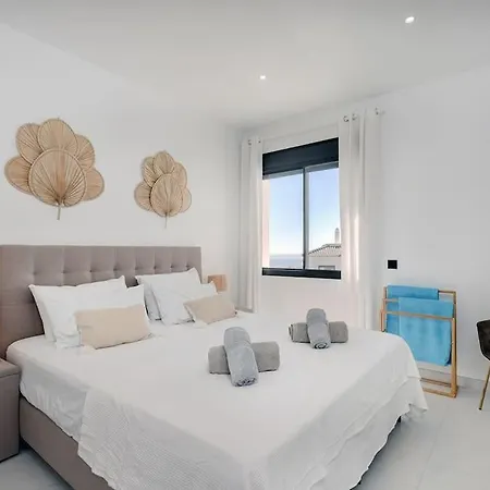 2 Bed At Hills With Great Sea Views! Apartment Estepona