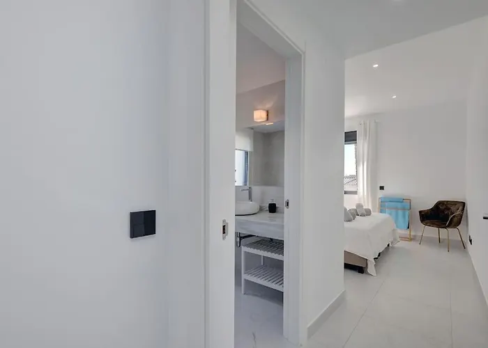 Apartment 2 Bed At Hills With Great Sea Views! Estepona